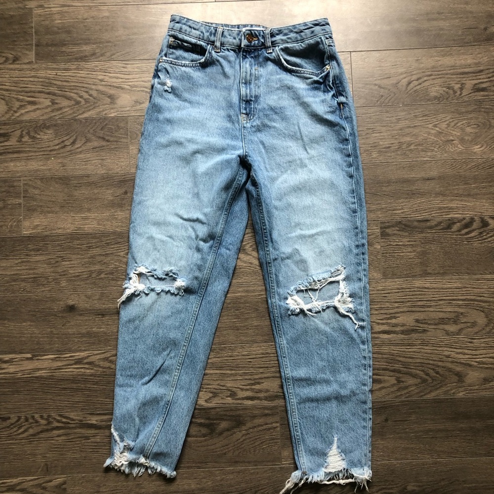 Zara High-Rise Distressed Jeans | Size 6 - Picture 3 of 10